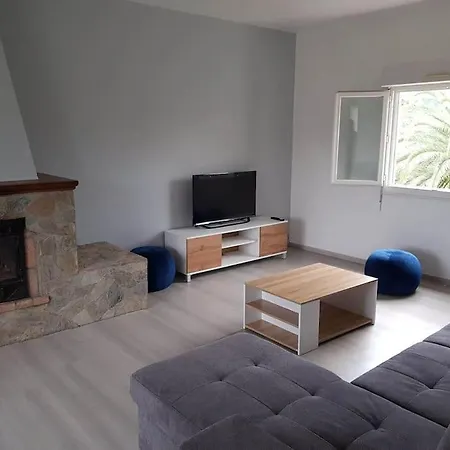 Ovu Piscine Chauffee Entre Et Montagne A 1 Km De La Apartment