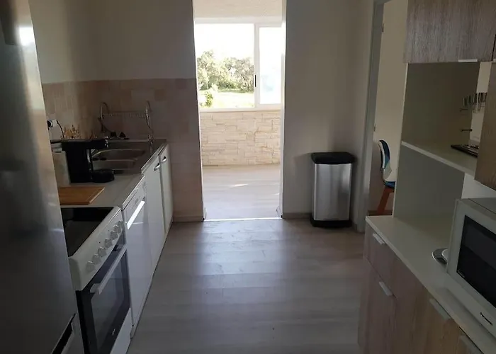 Ovu Piscine Chauffee Entre Et Montagne A 1 Km De La * Solaro