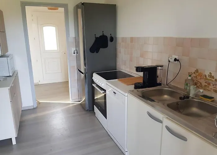 Ovu Piscine Chauffee Entre Et Montagne A 1 Km De La