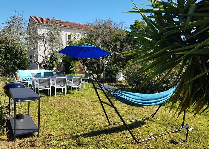 Ovu Piscine Chauffee Entre Et Montagne A 1 Km De La Solaro